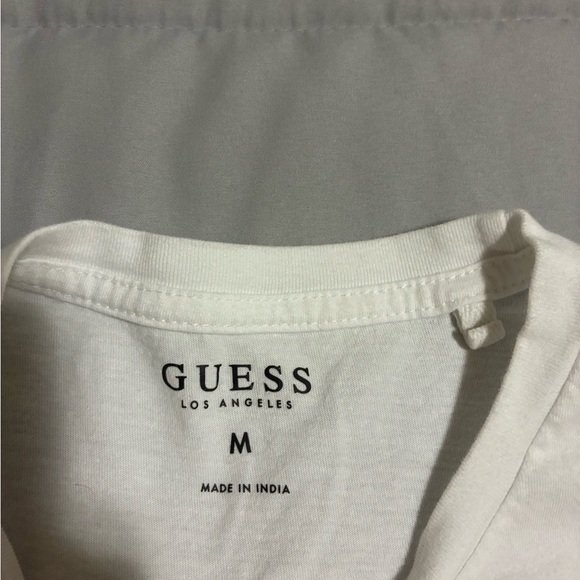 Guess White Crew Neck T-Shirt - Picture 2 of 3